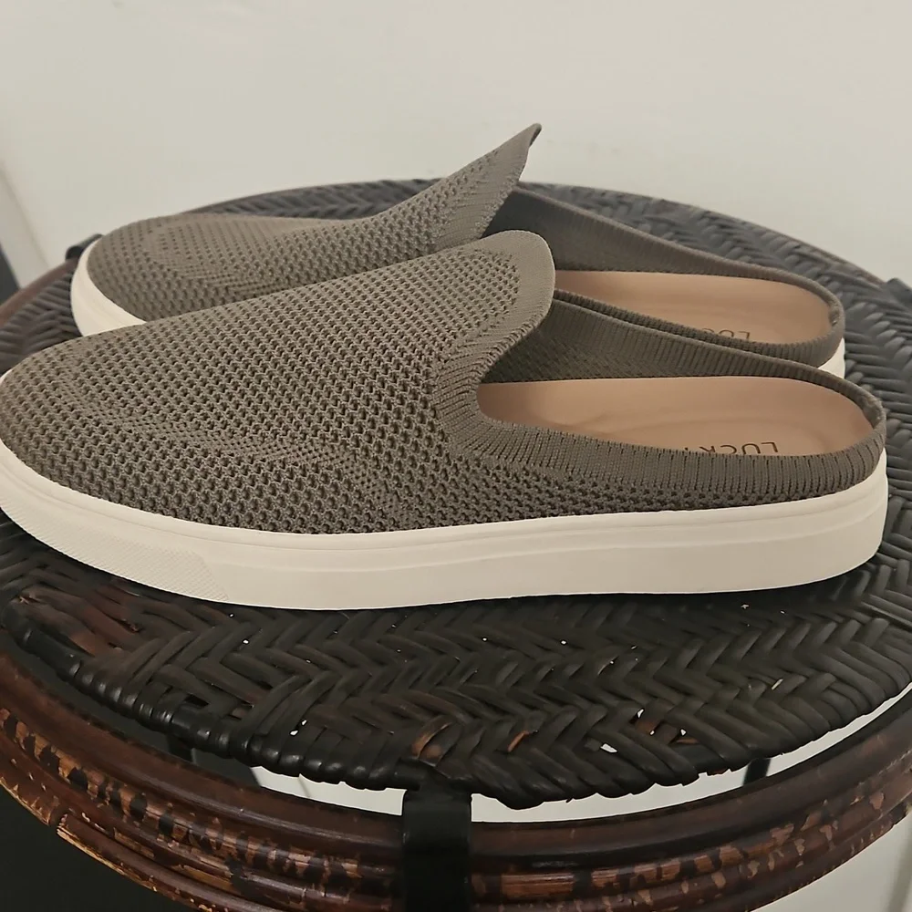 Lucky Brand Larlan Mule Slip On Shoes in Army Green Size 7.5 - Picture 1 of 9